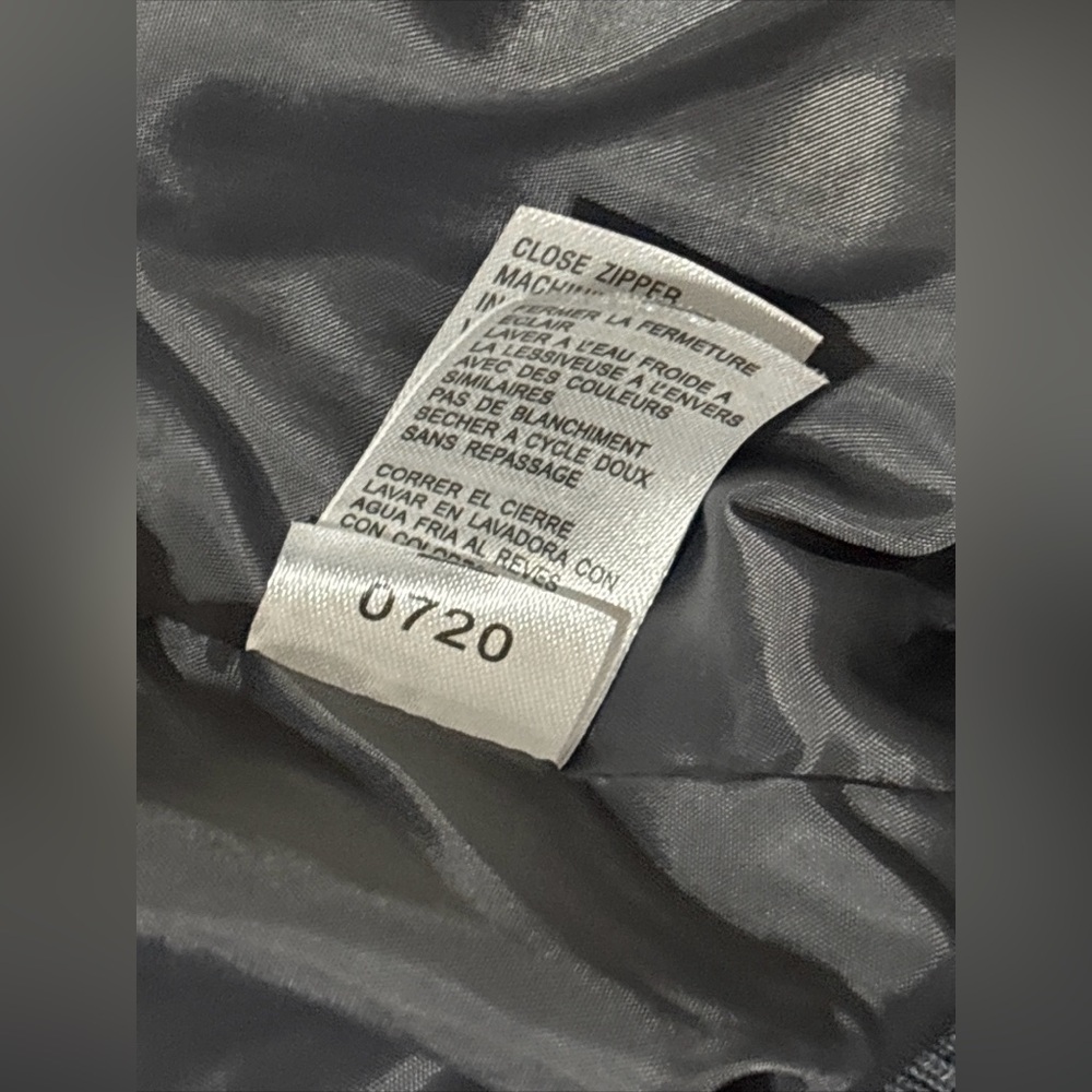 Jordan Jumpman Bomber Jacket Child Size 5 Lightweight Quilted Gray JORDAN LOGO - Picture 5 of 11